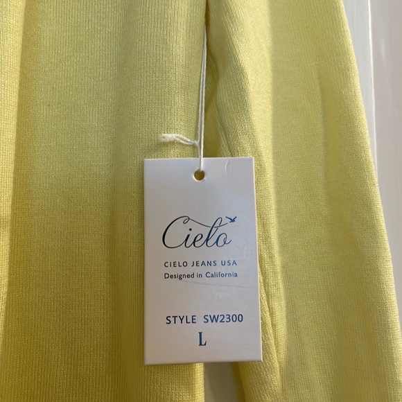 NWT yellow cardigan - Picture 2 of 3